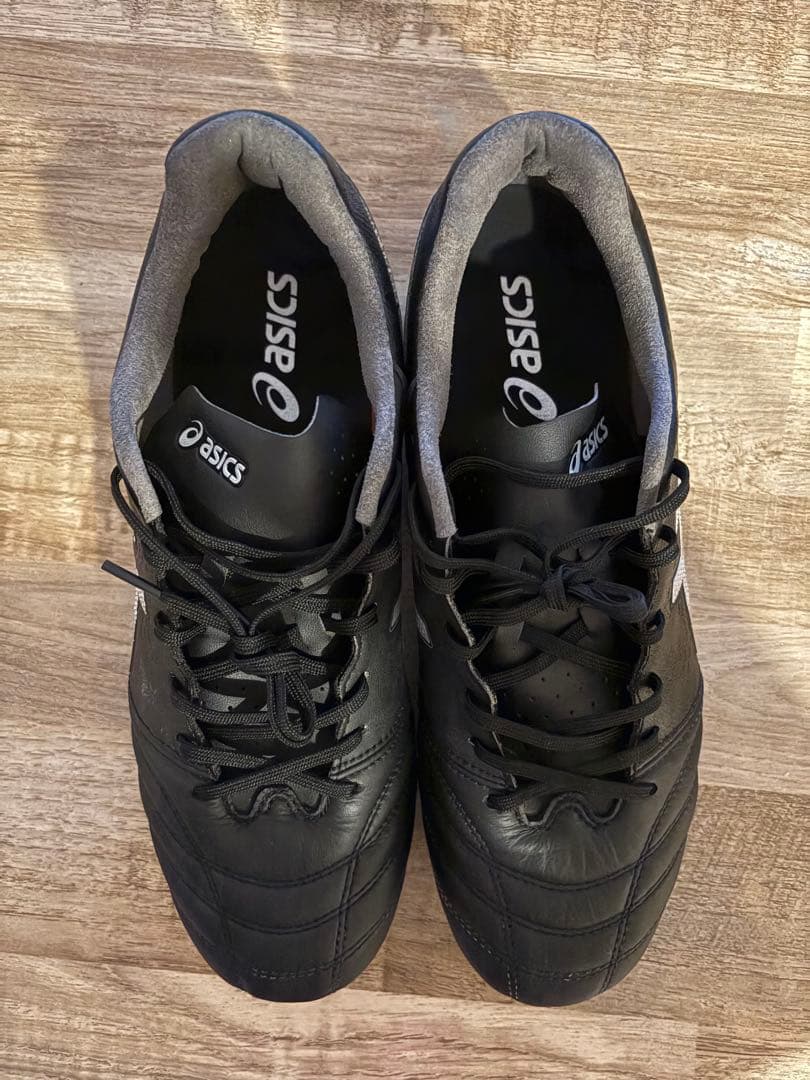 asics サッカーシューズ ブラック