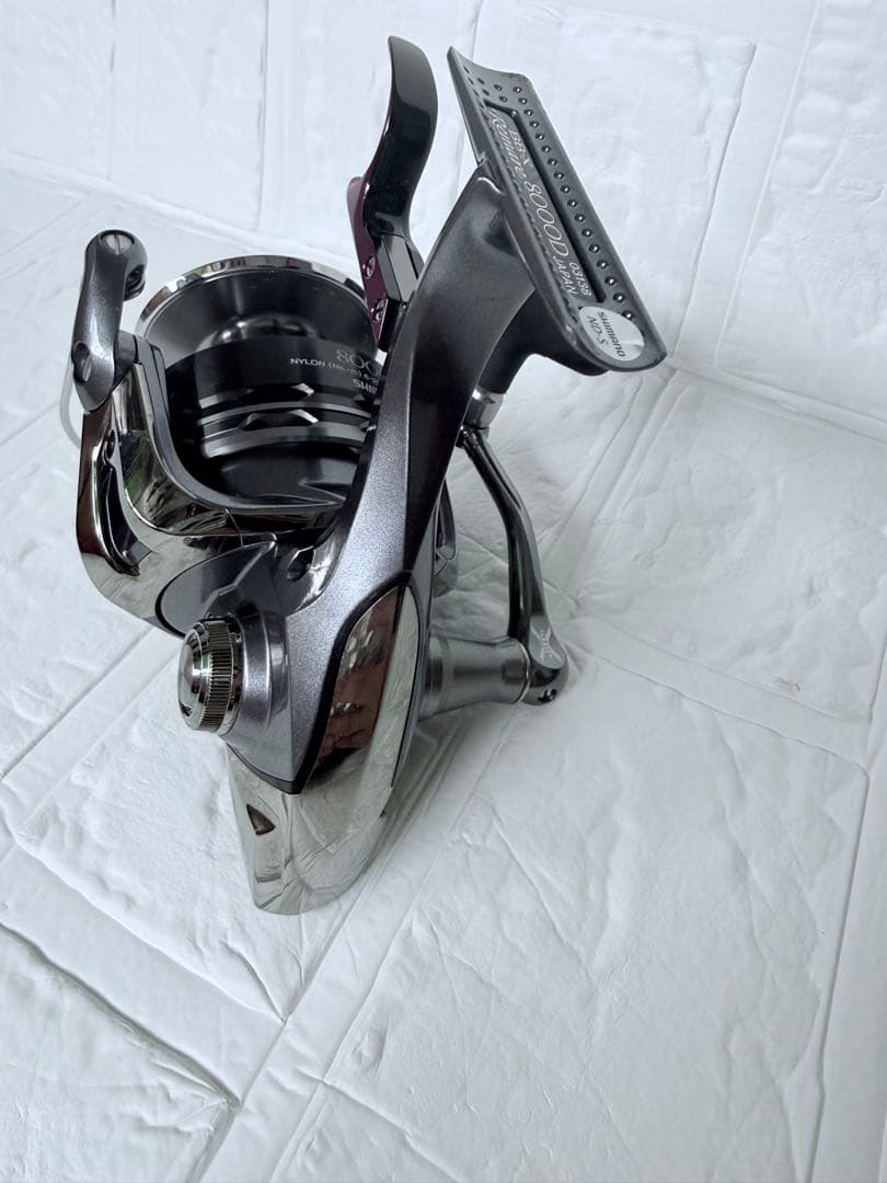 【美品】シマノ　BB-X レマーレ　8000D 使用5回以内　スピニングリール