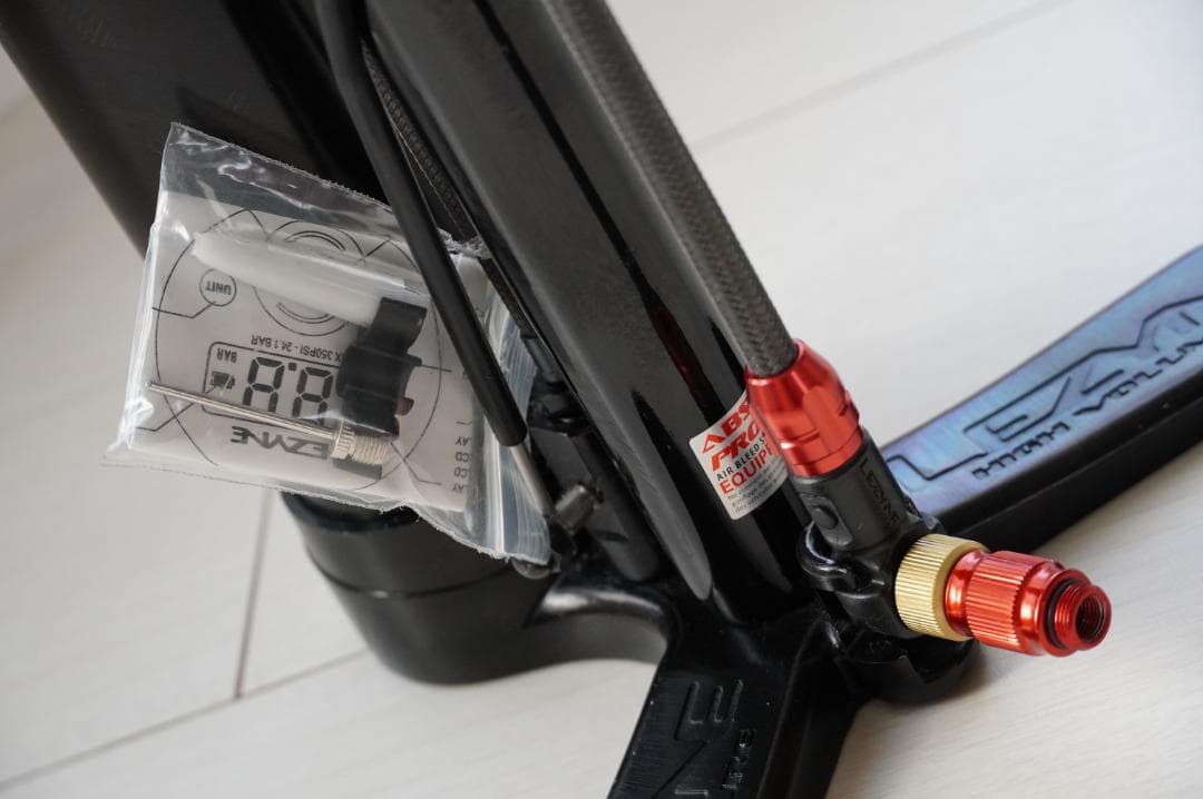 LEZYNE DIGITAL PRESSURE OVER DRIVE ポンプ中古