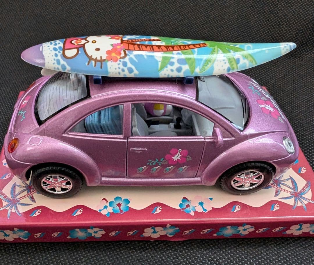 【美品】 サンリオ '01 ハローキティ ファニービートル ミニカー 日本限定