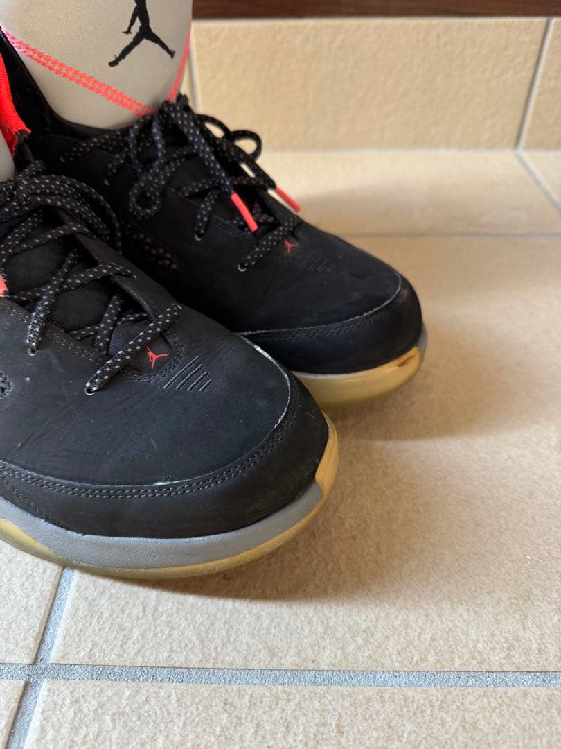 ハイカットNIKE JORDAN スニーカー 679680-020