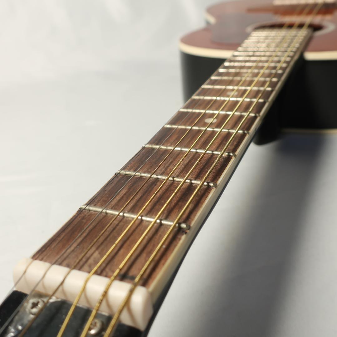 Maestro by Gibson MAM130HBCH ミニギター