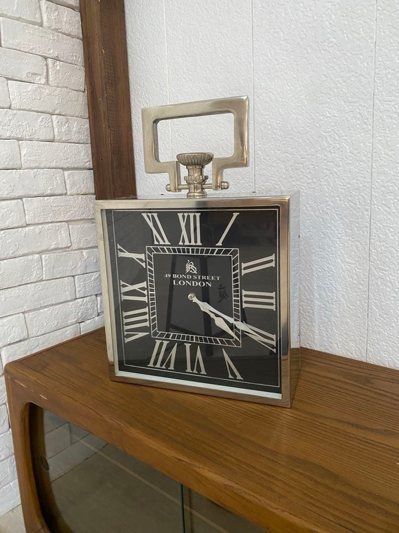 ⭐️【244】定価4万円　ドイツ買い付け品　時計　輸入品　日本未入荷　高級