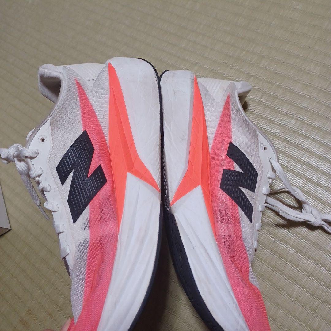 ニューバランス FuelCell Rebel V5 27.5cm