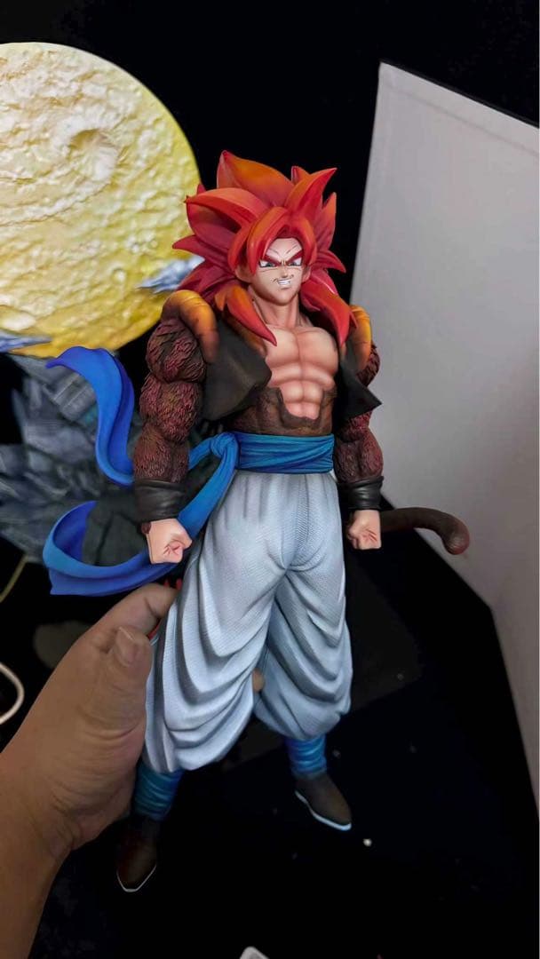 ドラゴンボールGT　ゴジータスーパーサイヤ人4　ガレージキット　フィギュア