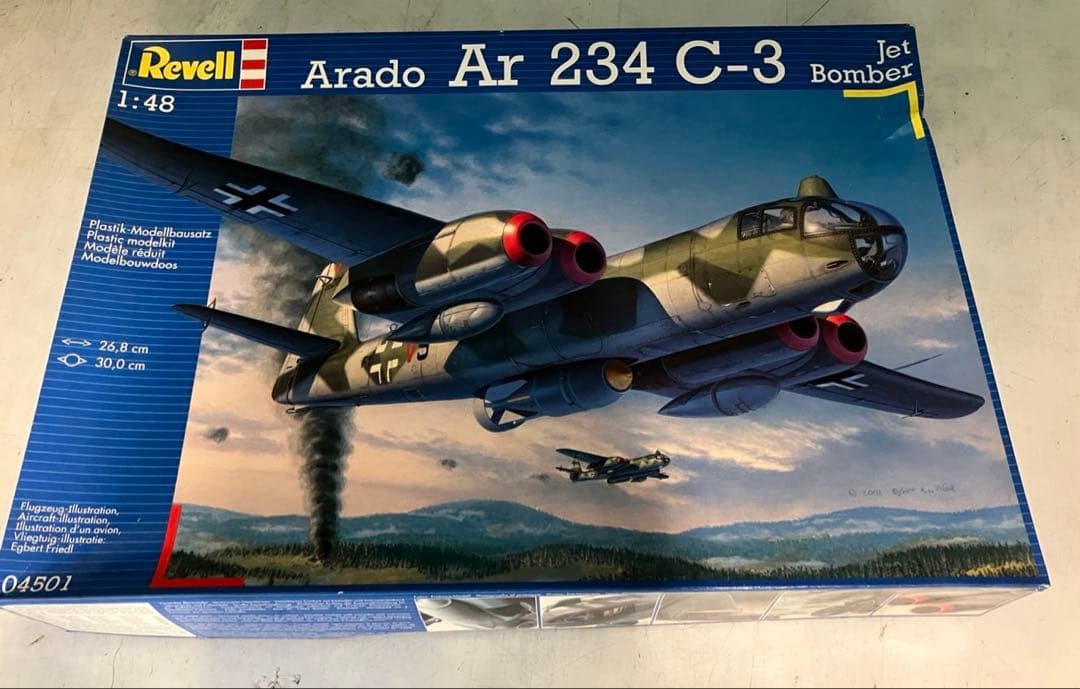 Revell 1/48AradoAr234C-3JetBomberレベル アラド