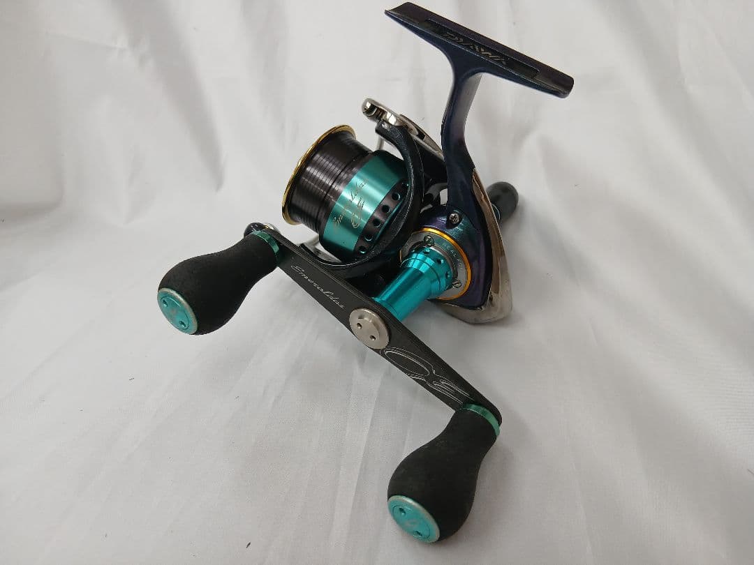 12エメラルダス アルティメットカスタム　スピニングリール