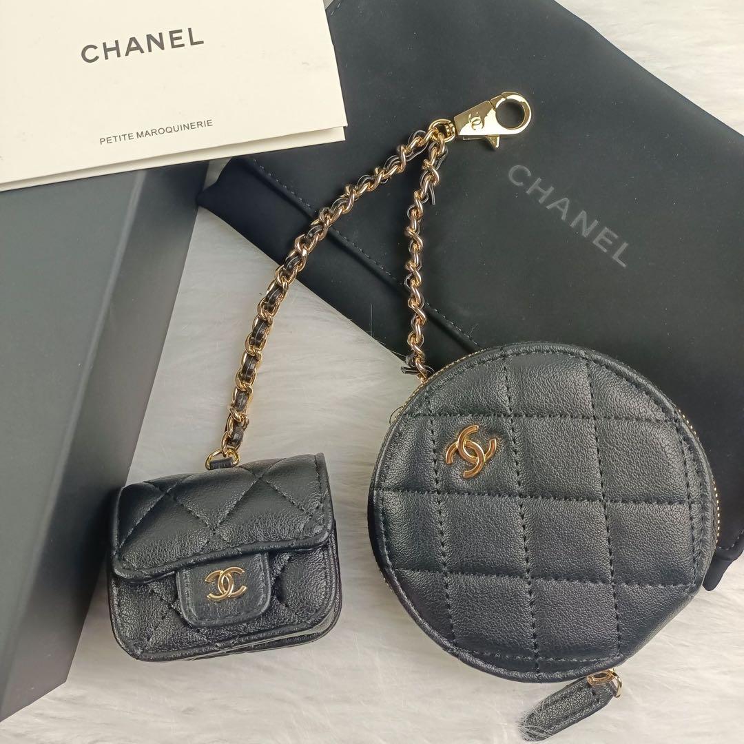 CHANELイヤーズギフト非売品AirPodsケース バッグチャーム ノベルティ