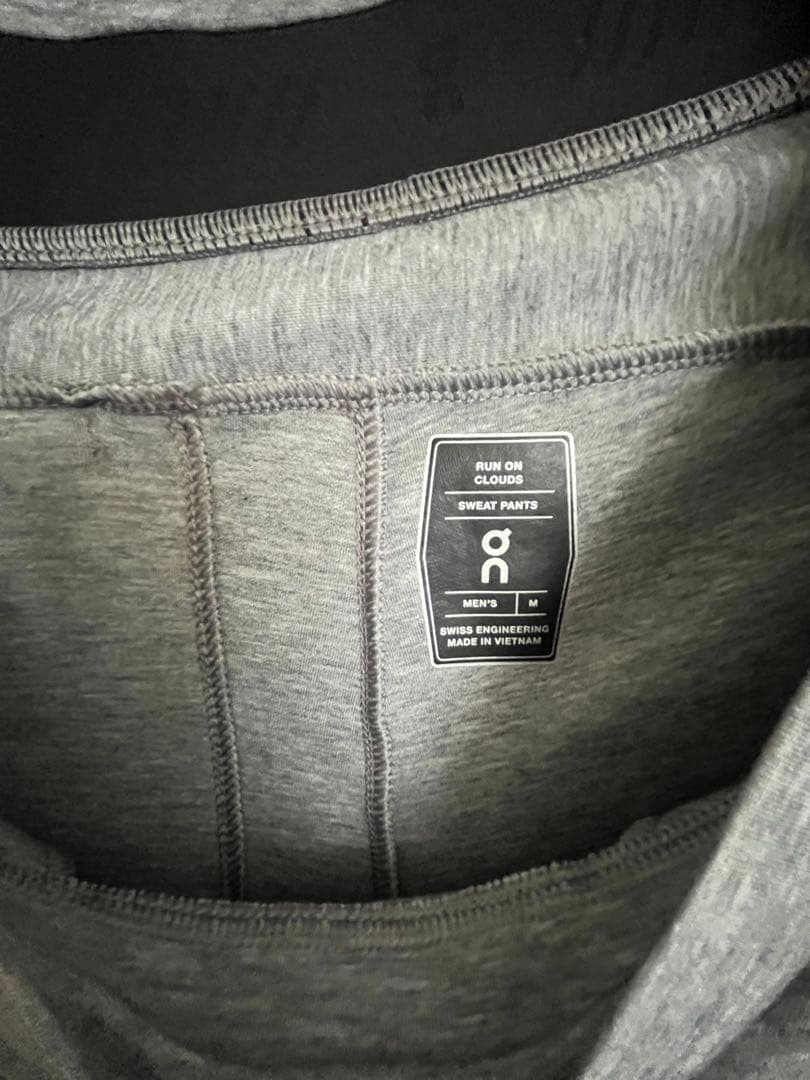 on オングレー スウェットパンツ M