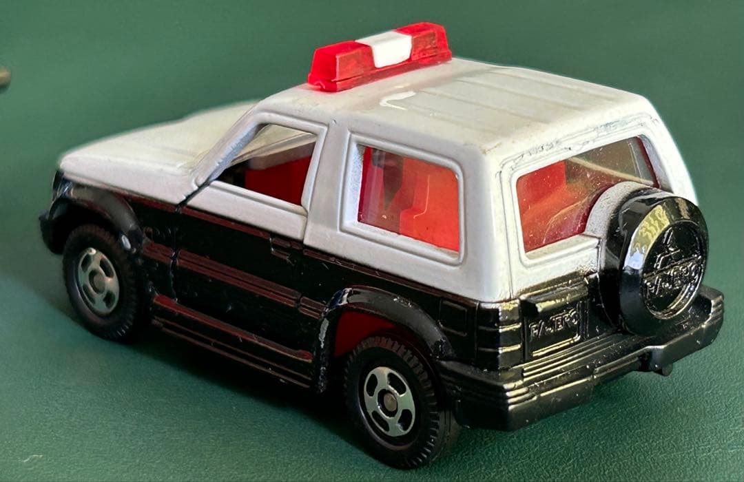 トミカ パジェロ 2台セット