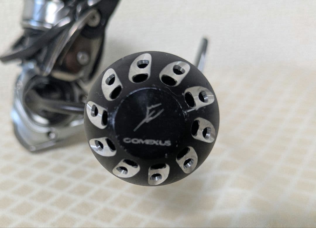 r*r様 ダイワ　CALDIA LT2500-XH 　ゴメクサスハンドル　リール
