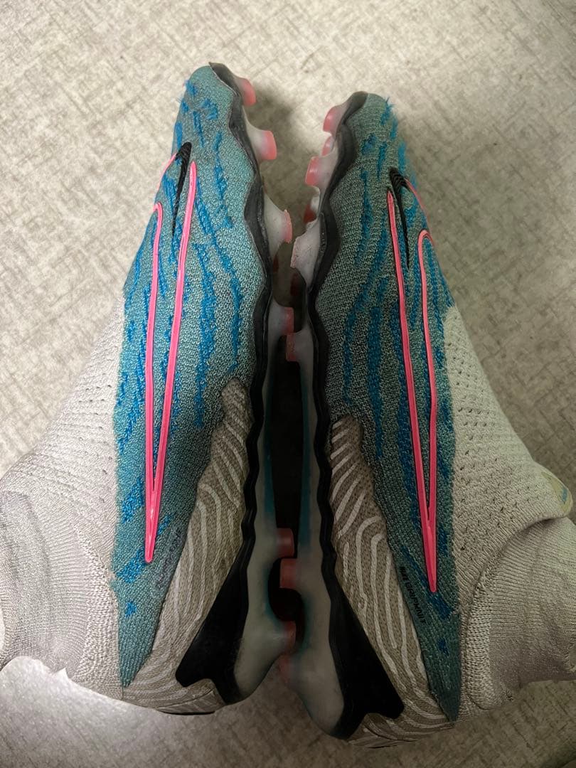 廃盤モデル】　NIKEファントムGX 早い者勝ち