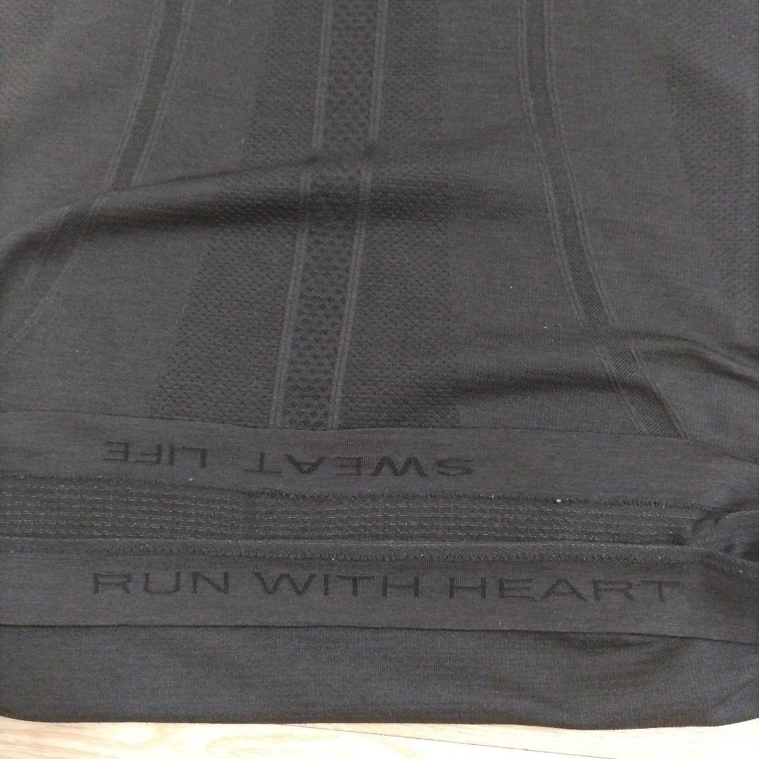 lulu lemon　Swiftly Tech size2　NYC限定　美品