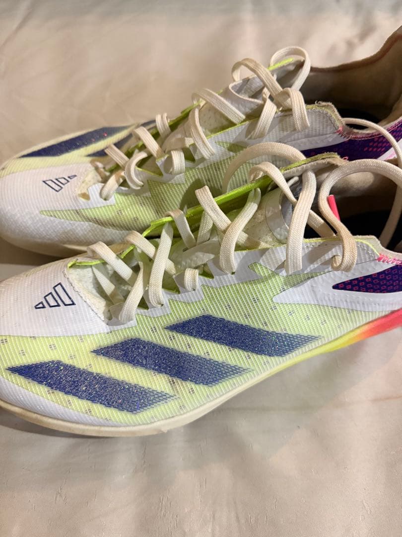 adidas GIZER スパイク ホワイト/イエロー