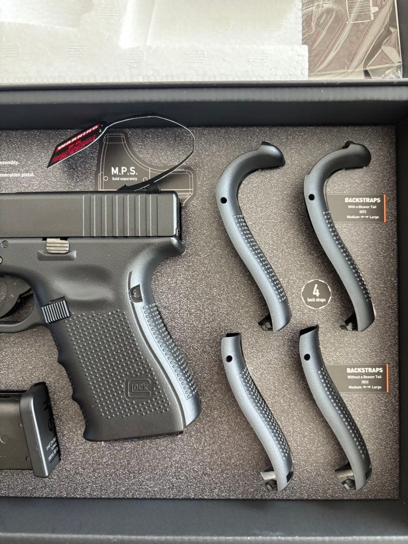 ほぼ新品！Glock 19 Gen.4 東京マルイ ガスガン ガス 玉 セット