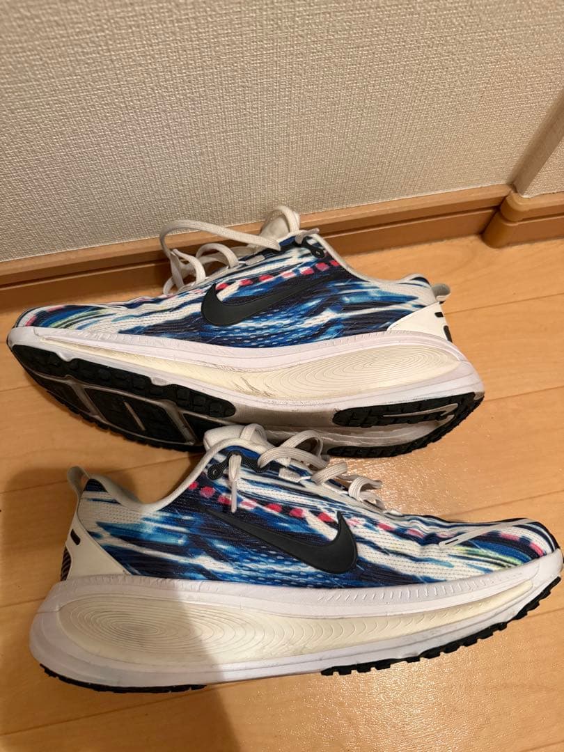 ナイキ ボメロ 18