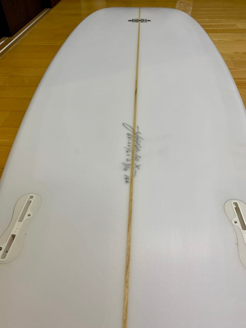 【美品】ギミック カルマモデル6'4 ミッドショートボード ツイン 送料無料