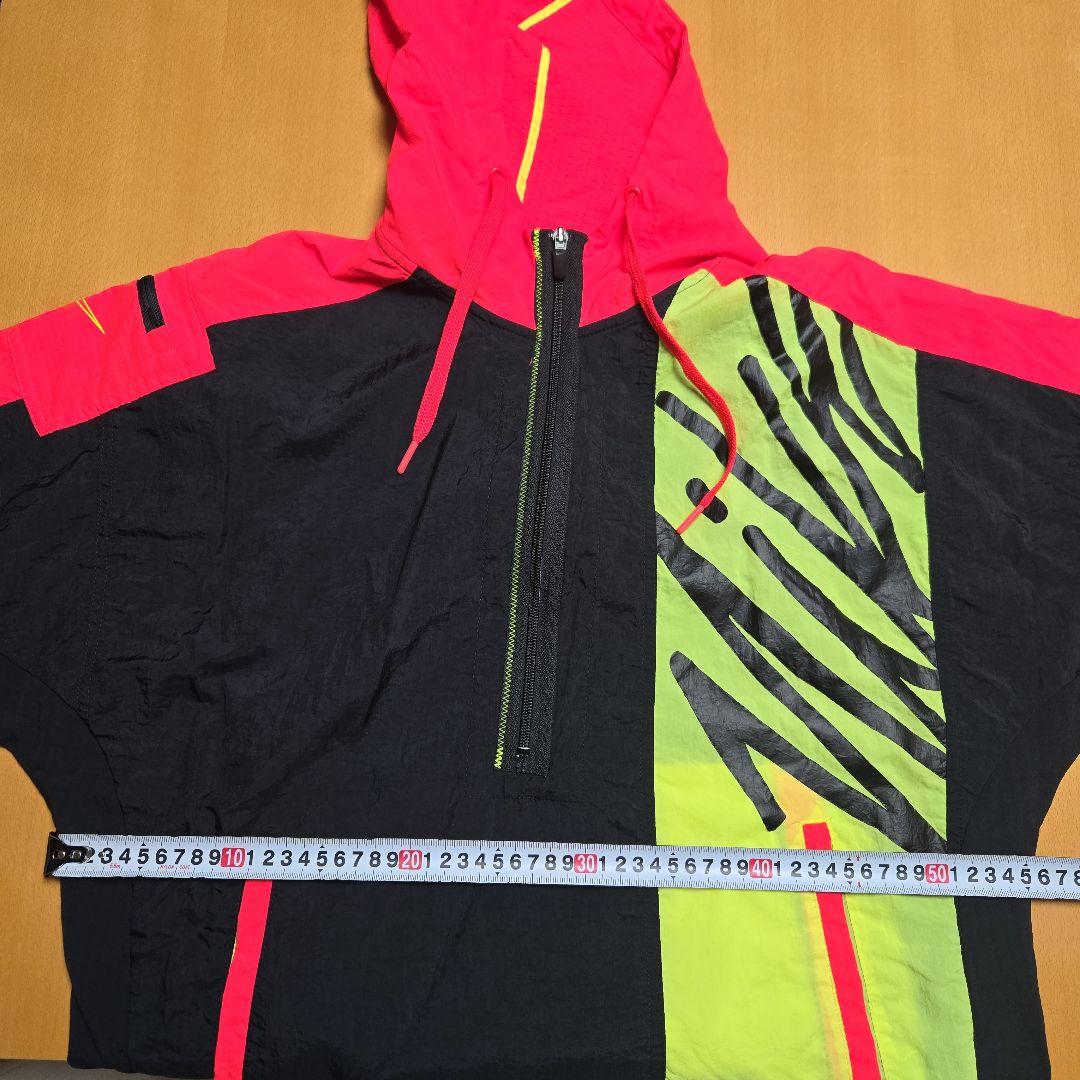 美品　NIKE　ウィンドブレーカー　S　半袖　フード　ハーフジップ　ナイロン