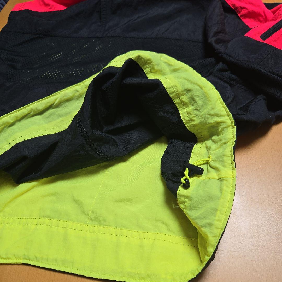 美品　NIKE　ウィンドブレーカー　S　半袖　フード　ハーフジップ　ナイロン