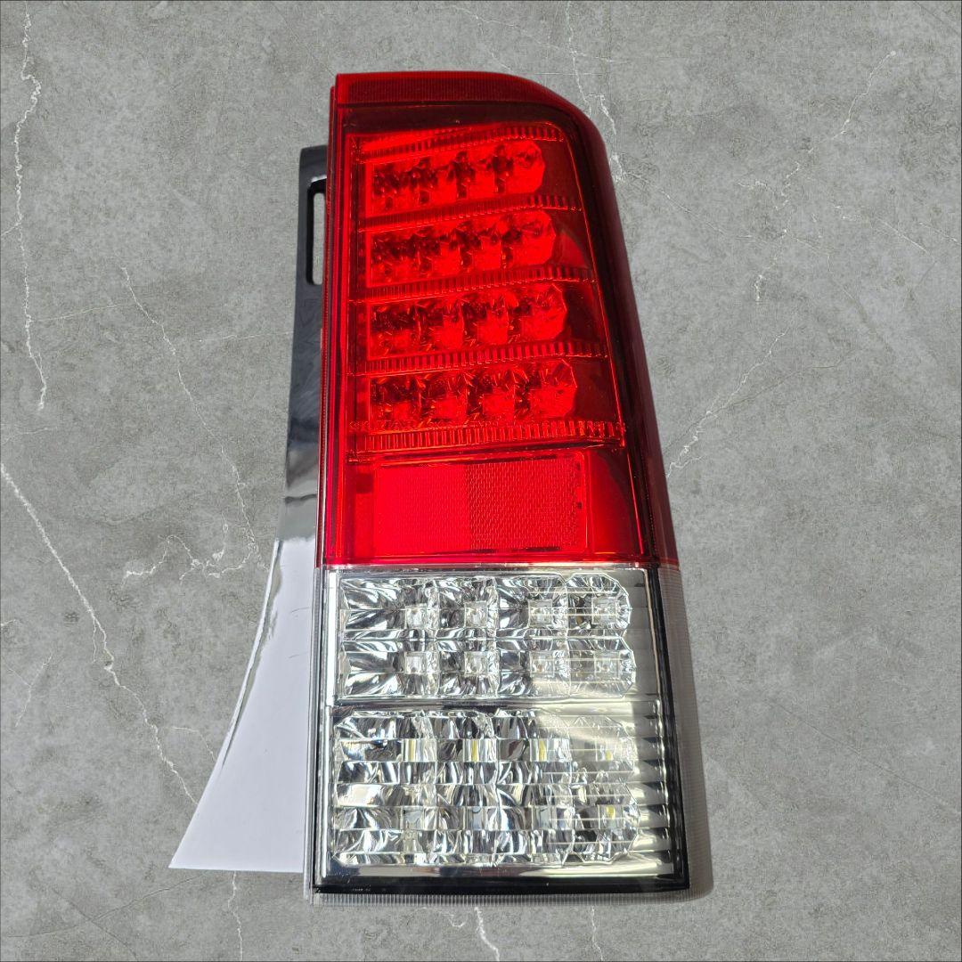 NCP30系 bB クリスタル フルLEDテールランプ