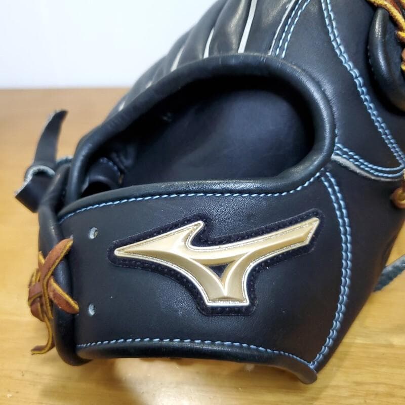 ミズノ MIZUNO グローバルエリート 梶谷ウェブ 美品 外野用 軟式グローブ