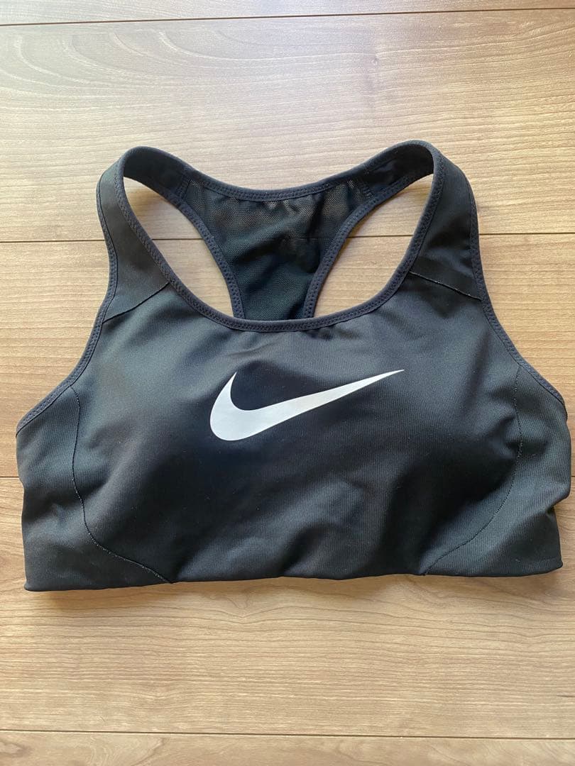 NIKE レディース　ビクトリーシェイプ　スポーツブラ　M