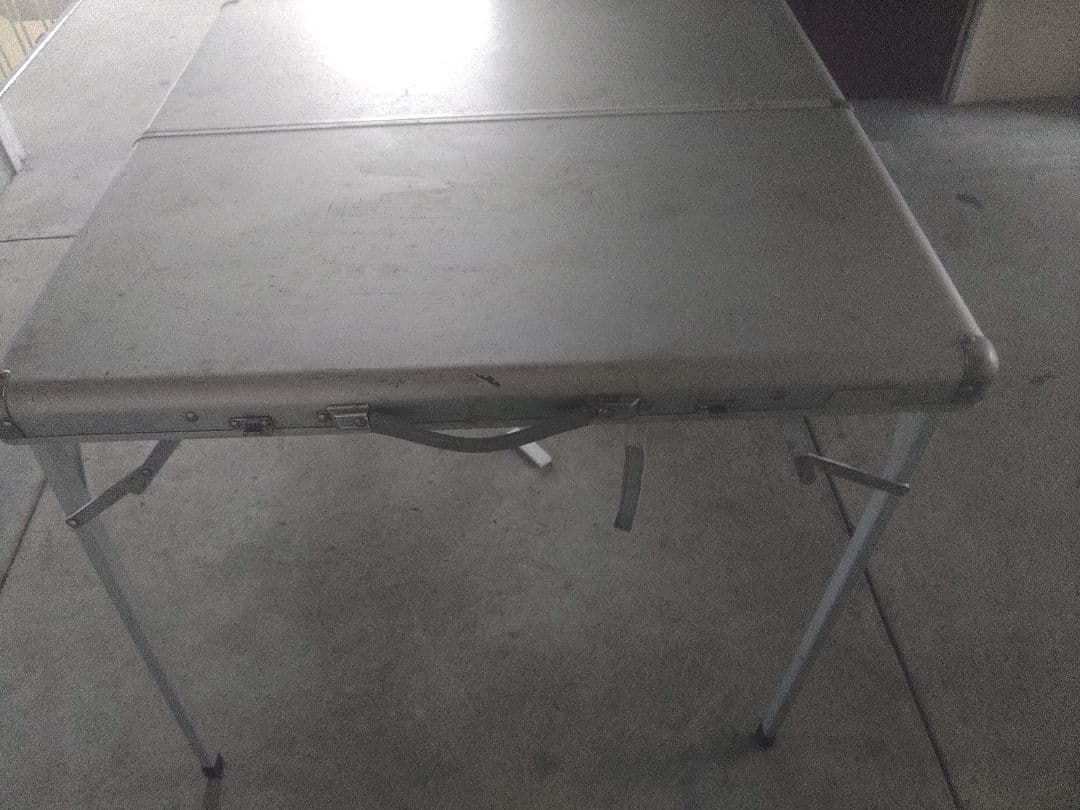 Coleman　テーブル、椅子セット折り畳み仕様