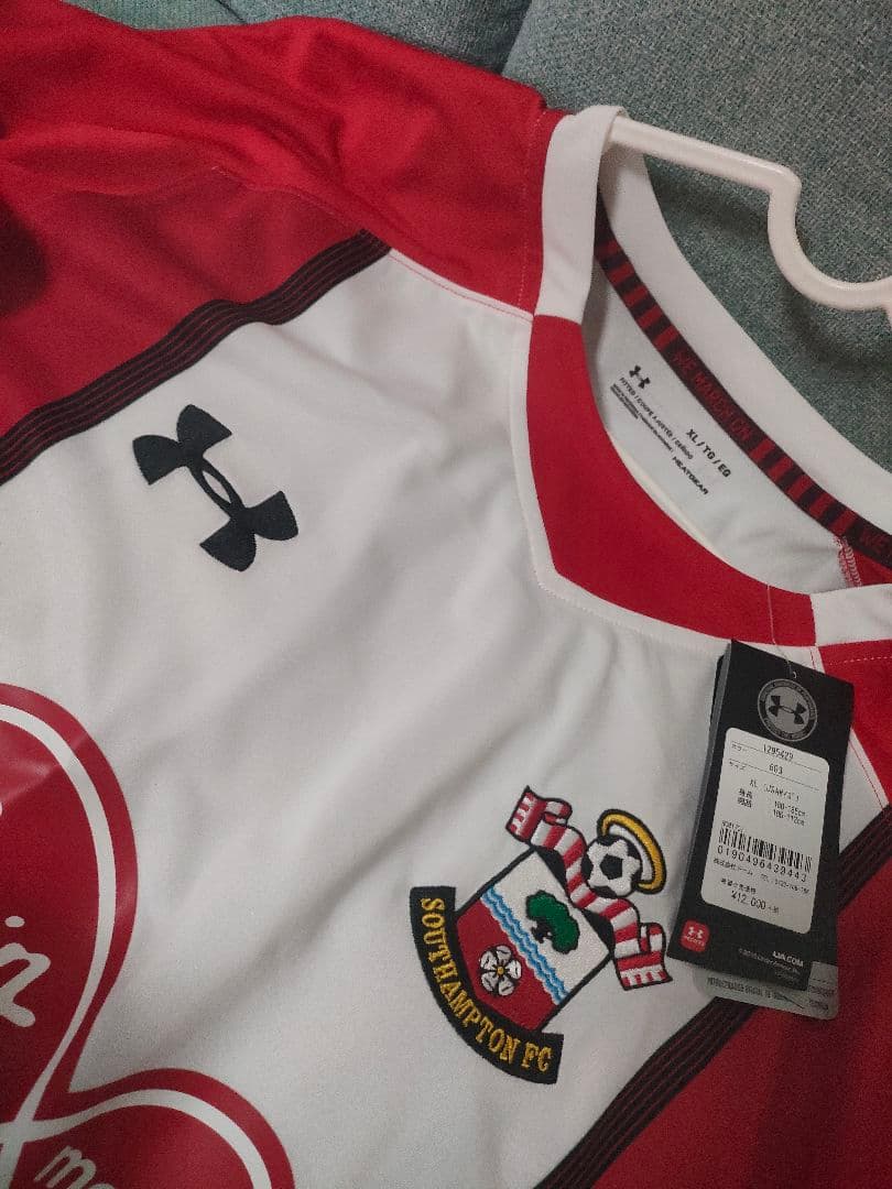 サウサンプトンFC 2016-2017 ホームユニフォーム