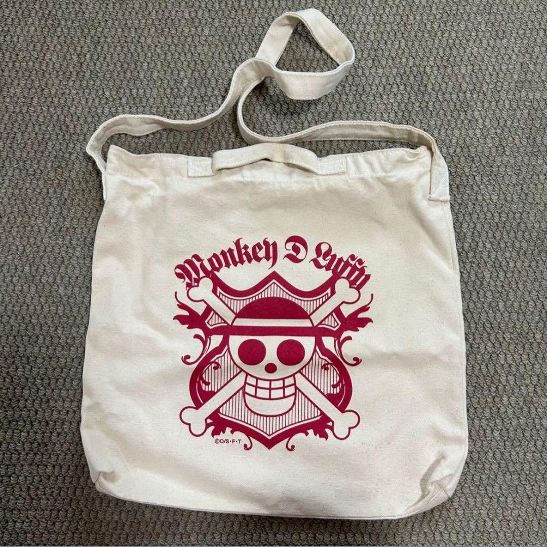 ③ワンピース　Hello, ONE PIECE コカコーラ　缶バッジ