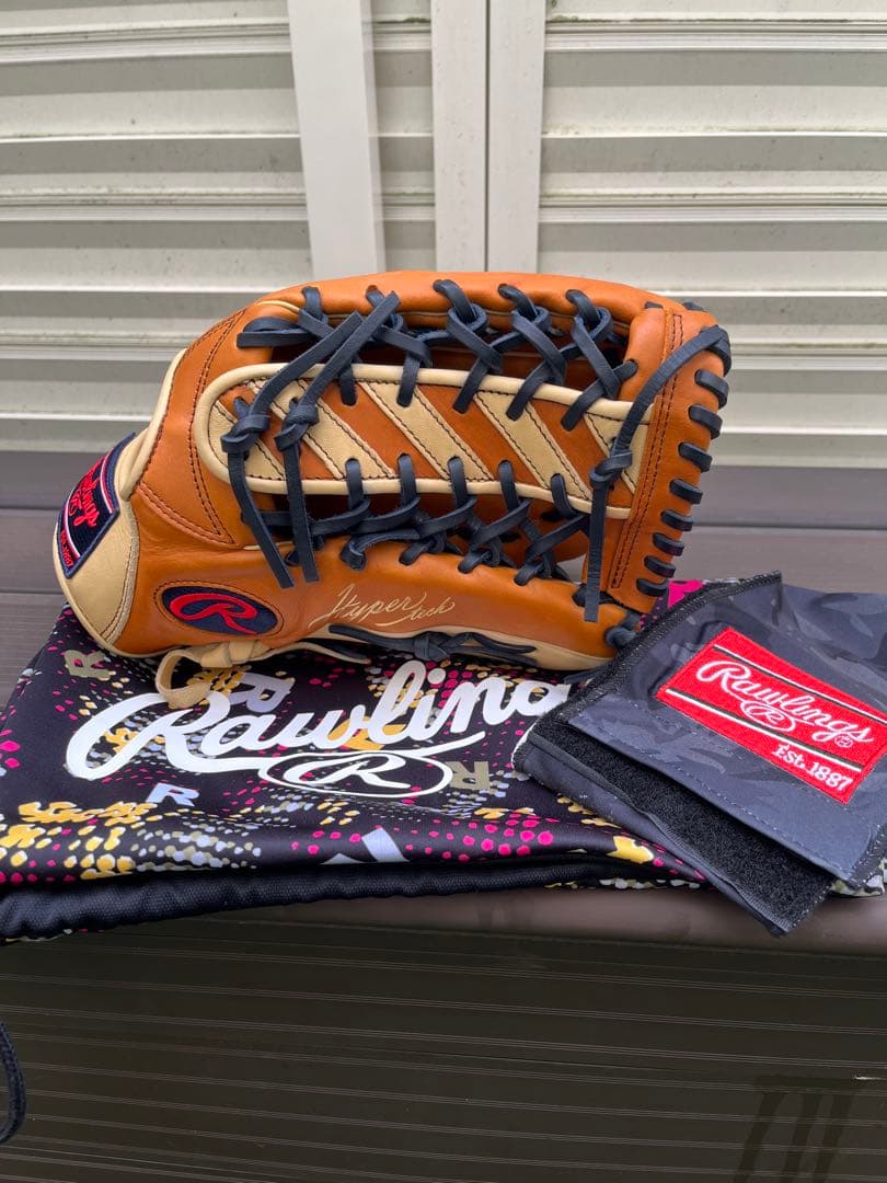 美品　ローリングス ハイパーテック 一般 軟式グローブ 外野用 右投げ　カバー付