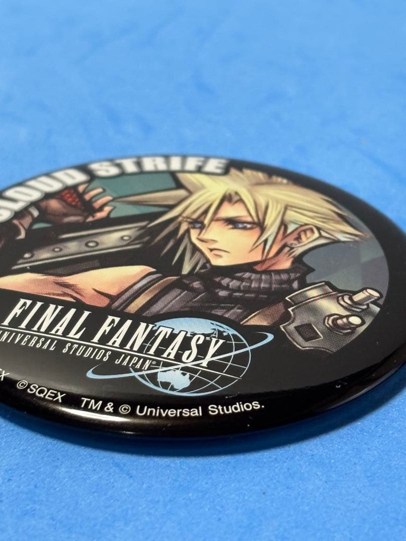 FF7 クラウド ディシディアFF USJ ユニバコラボ限定缶バッジ　カバー付き