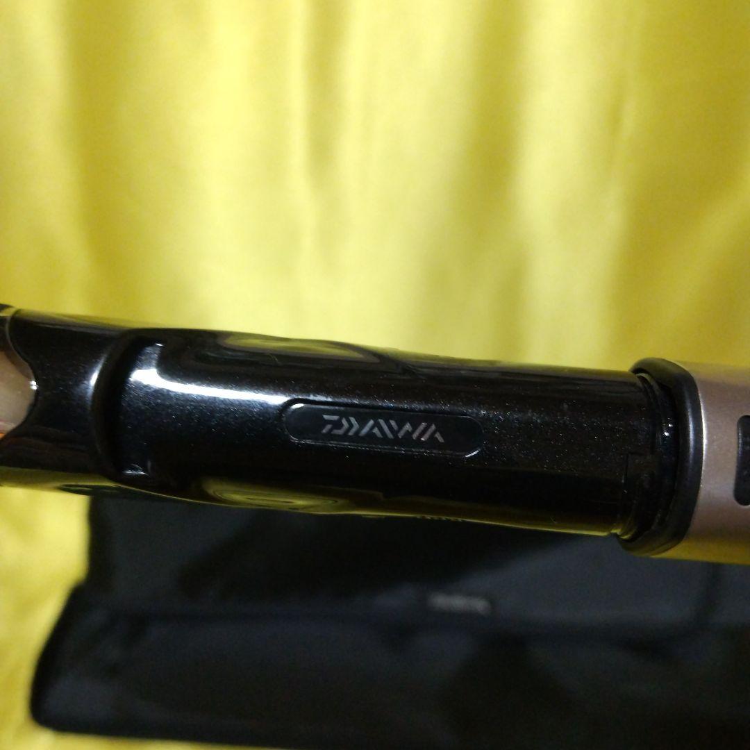美品、 Daiwa Emeraldas ロッド 2.5M ケース付き