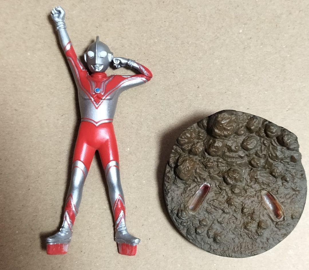 円谷倉庫 帰ってきたウルトラマン初期NGカラーリングver. 検:HG