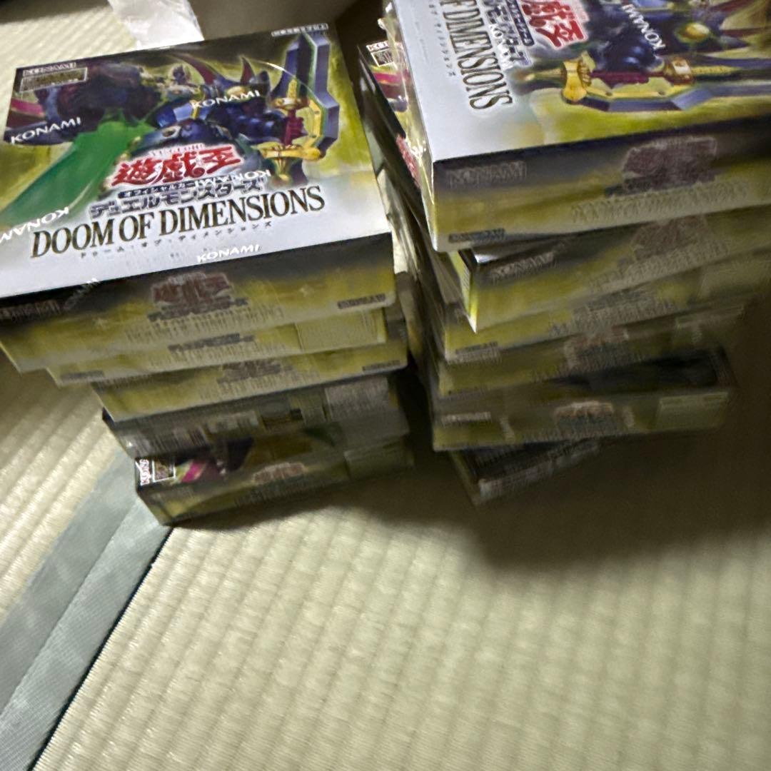 新品未開封　遊戯王OCG　DOOM OF　DIMENSIONS　10Box