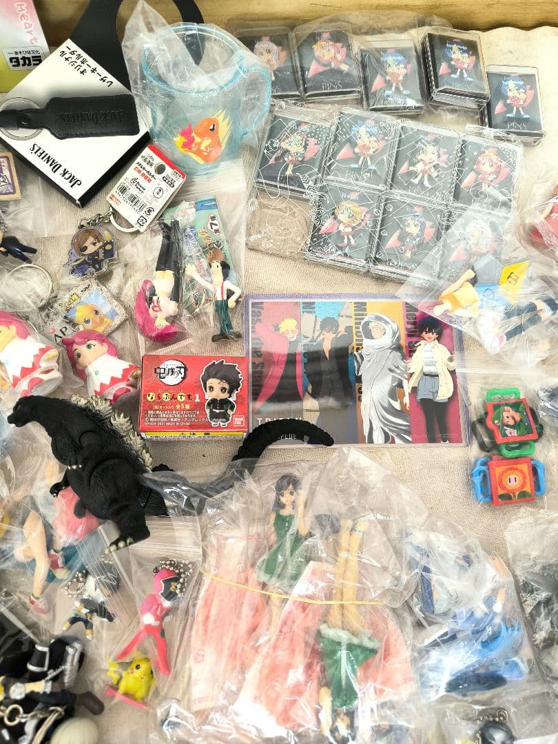 フィギュア キーホルダー クリアファイル まとめ セット 大量