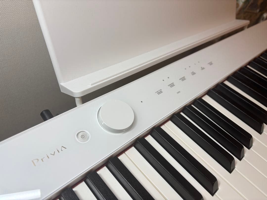 Privia ホワイト電子ピアノ 88鍵