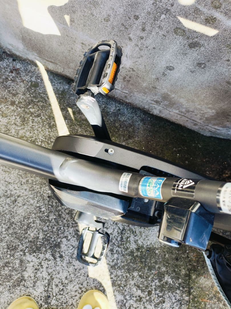 電動アシスト自転車 チャイルドシート付き　後輪パンク品