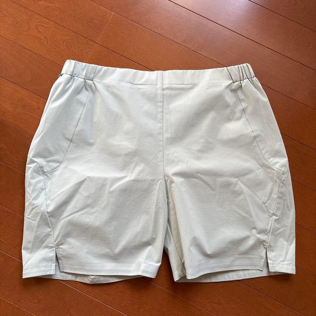 【デサント】メンズ　ナイロンパーカー＆ショートパンツ