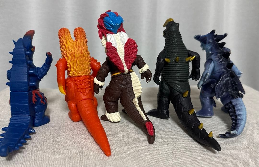 バンダイ ウルトラマン 怪獣 ソフビ フィギュア 16体 まとめ売り