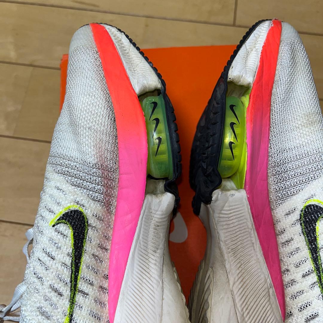 NIKE エアズーム　テンポネクスト%フライニット　　25.0センチ