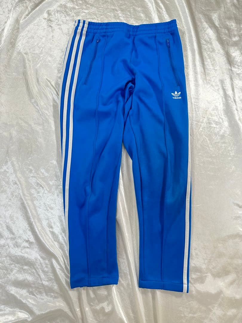 希少カラー　adidas ヨーロッパ トラックパンツ トレフォイル 刺繍ロゴ