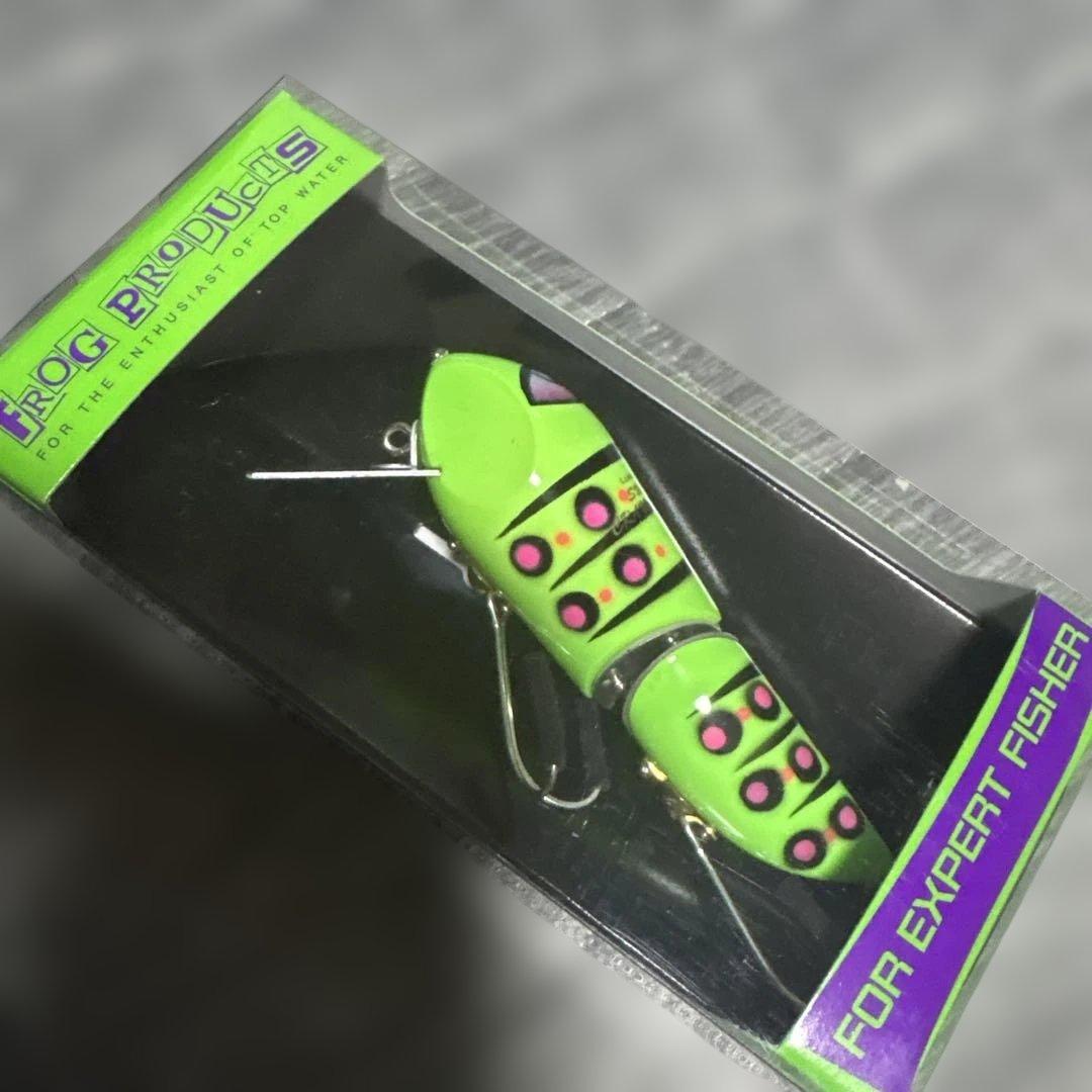 フロッグプロダクツ　スーパークレイジーウォブラー　派手虫　マッドラッド