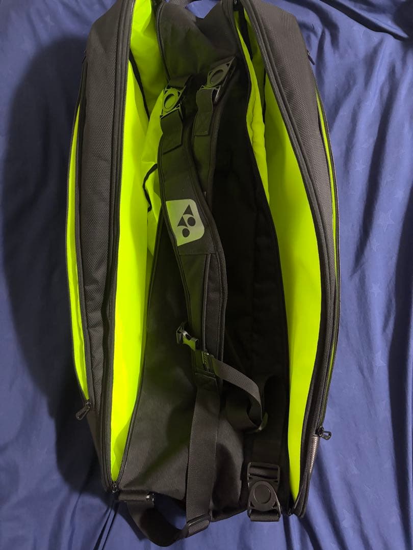 YONEX TOUR EDITION バドミントンバッグ〈テニス6本〉