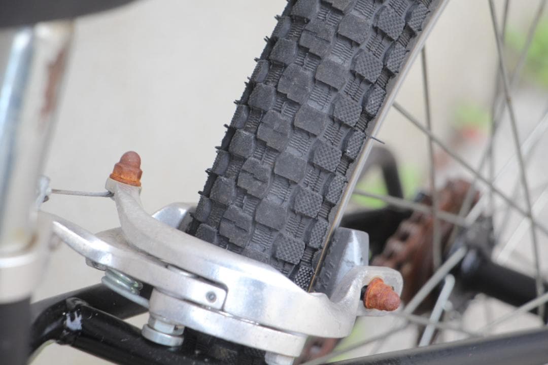 引き取り限定♪人気の24インチBMX♪大人サイズ♪カスタムして遊んで下さいね♪