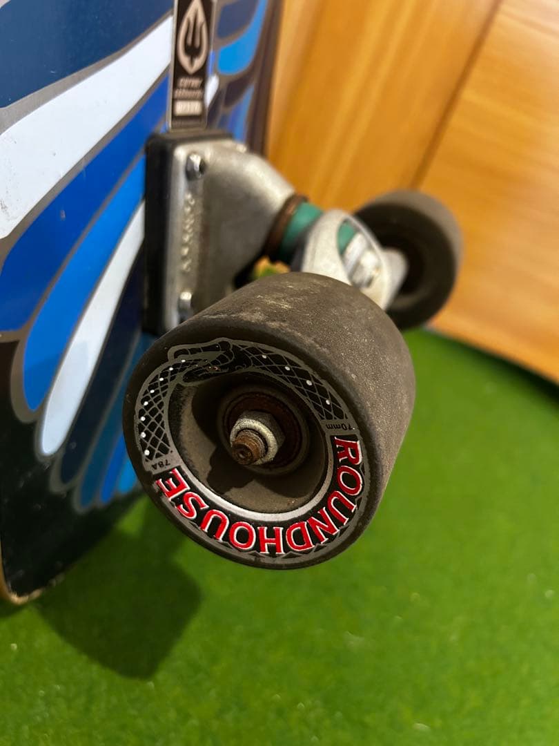 Carver カーバー　Taylor Knox スケートボード