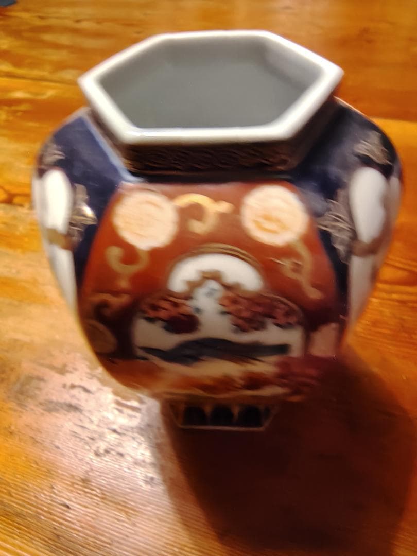 有田焼古伊万里柄装飾 八角形陶器壺