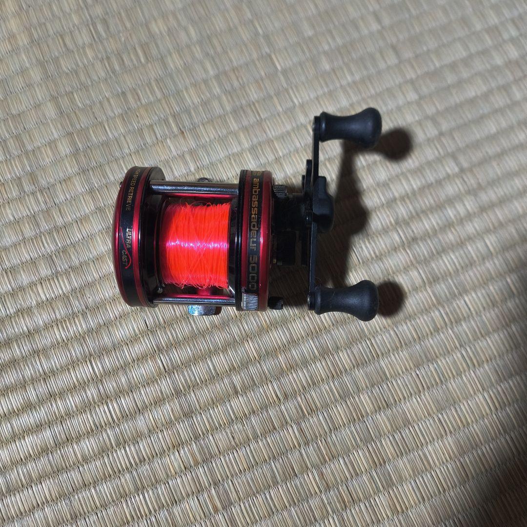 マ*)様 Abu Garcia 赤 ベイトリール