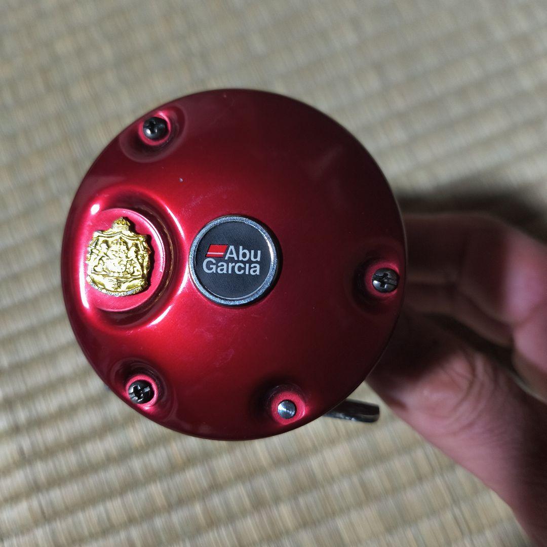マ*)様 Abu Garcia 赤 ベイトリール