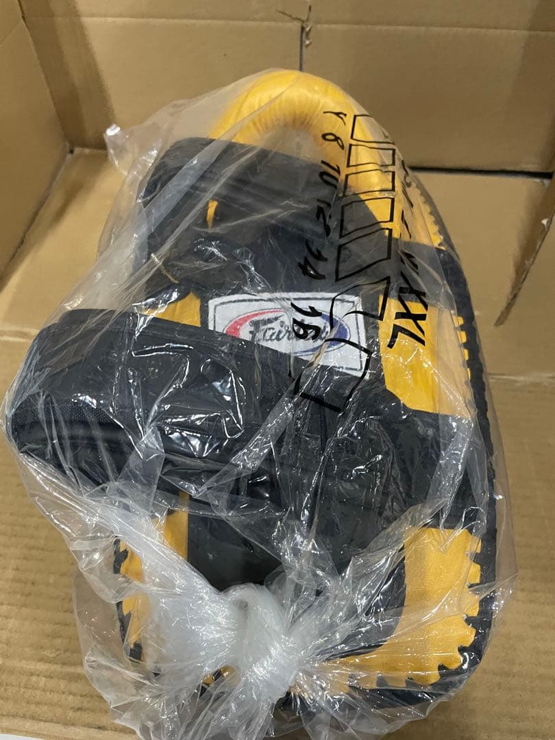 新品　Fairtex KPLC5 ムエタイ キックボクシング 軽量 タイパッド