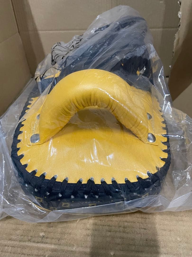 新品　Fairtex KPLC5 ムエタイ キックボクシング 軽量 タイパッド